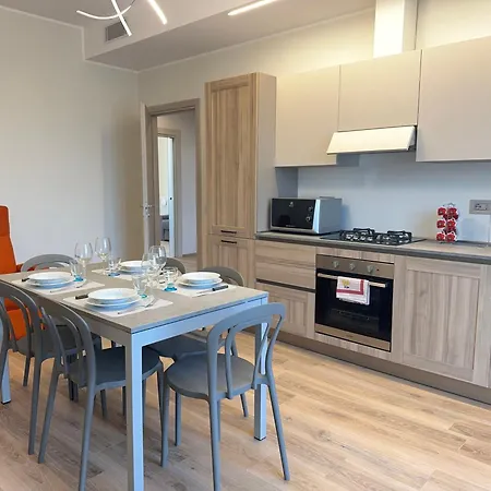 Apartment 5' From Centre, Total Comfort In The Heart Of *