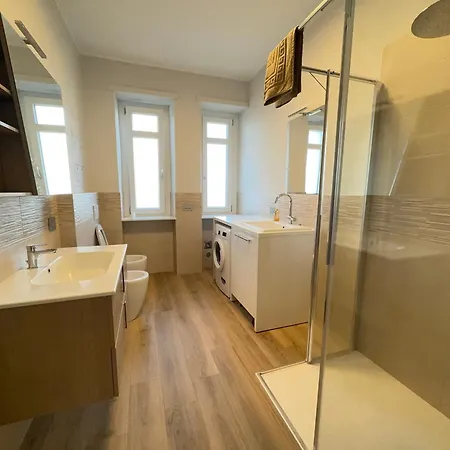 5' From Centre, Total Comfort In The Heart Of Apartment Alba (Piedmont)